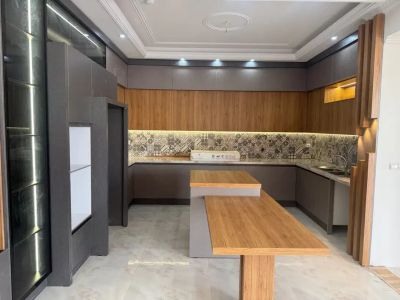 آپارتمان 155 متری سه خوابه در میدان گلستان کرج