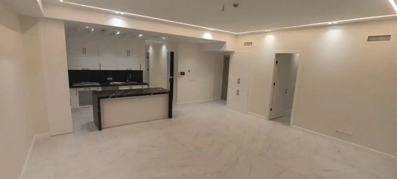 آپارتمان 110 متری سه خوابه در طرشت تهران13947929749