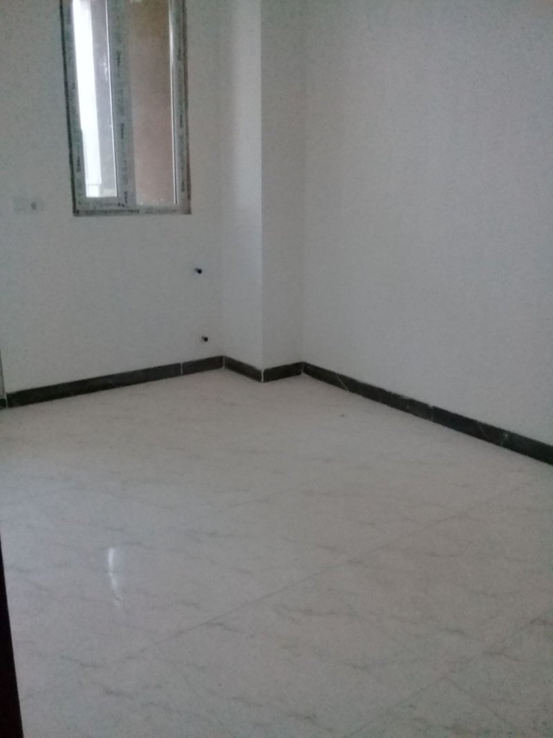 آپارتمان 120 متری دو خوابه در بلوار ولیعصر ملایر13939029661