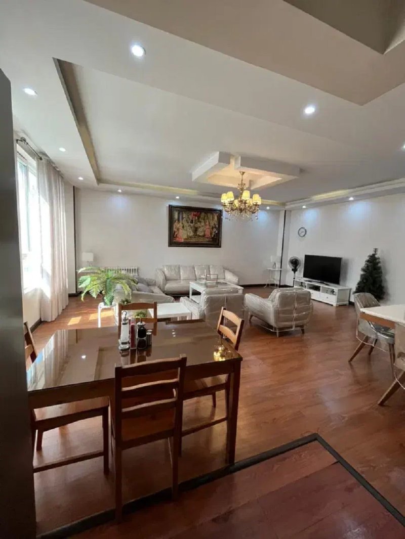 آپارتمان 90 متری دو خوابه در شهرآرا تهران13947629742