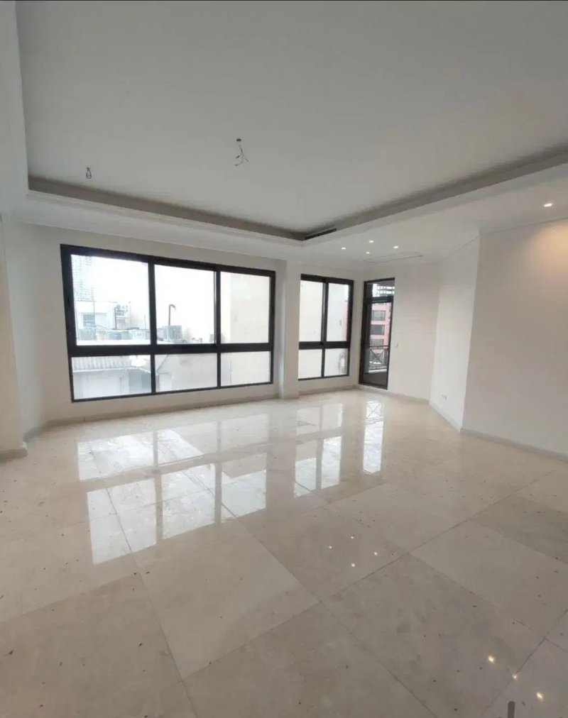 آپارتمان 205 متری سه خوابه در پونک تهران13961029960