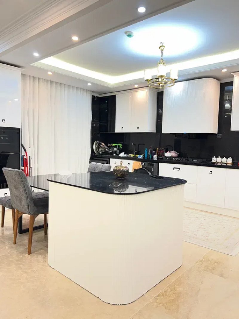 آپارتمان 191 متری سه خوابه در تهرانپارس غربی تهران13961929992