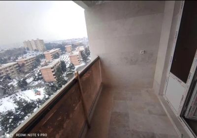 آپارتمان 205 متری سه خوابه در پونک تهران