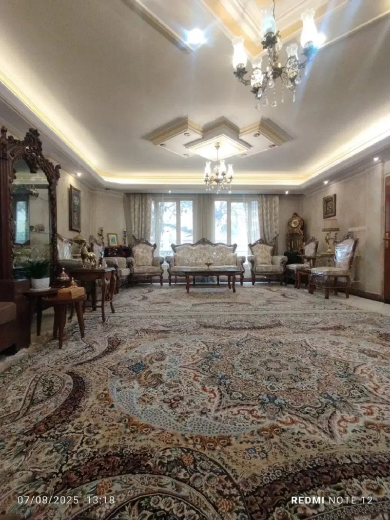 آپارتمان 143 متری سه خوابه در تهرانپارس غربی تهران13962029996