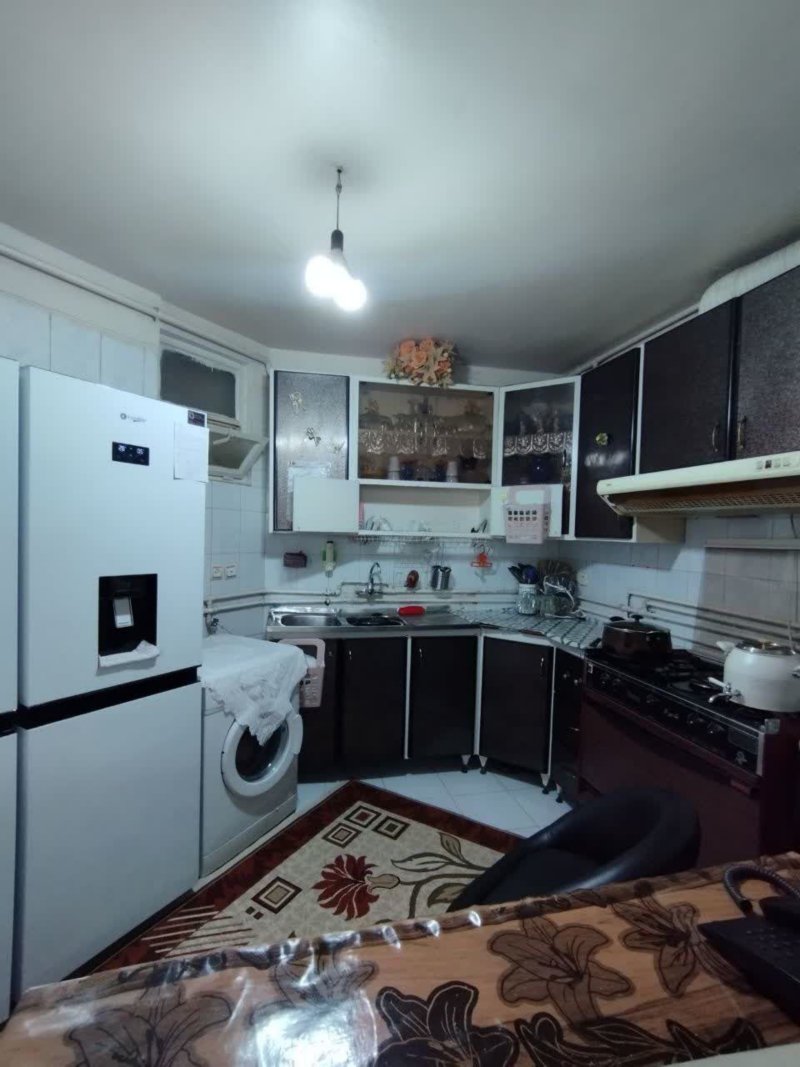 آپارتمان 78 متری دو خوابه در میدان عارف ملایر13966030023