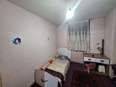 آپارتمان 90 متری دو خوابه در خیابان سعدی ملایر