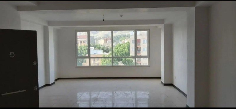 آپارتمان 119 متری دو خوابه در میدان قائم ملایر13966930029