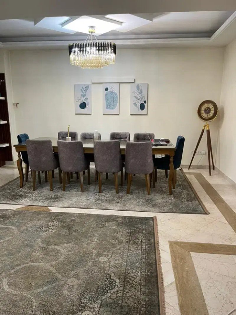 آپارتمان 180 متری سه خوابه در تهرانپارس غربی تهران13975430133