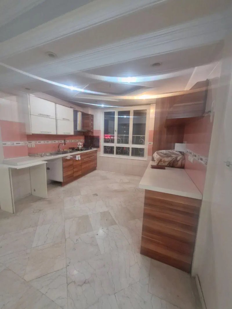 آپارتمان 88 متری دو خوابه در تهرانپارس تهران13976730171