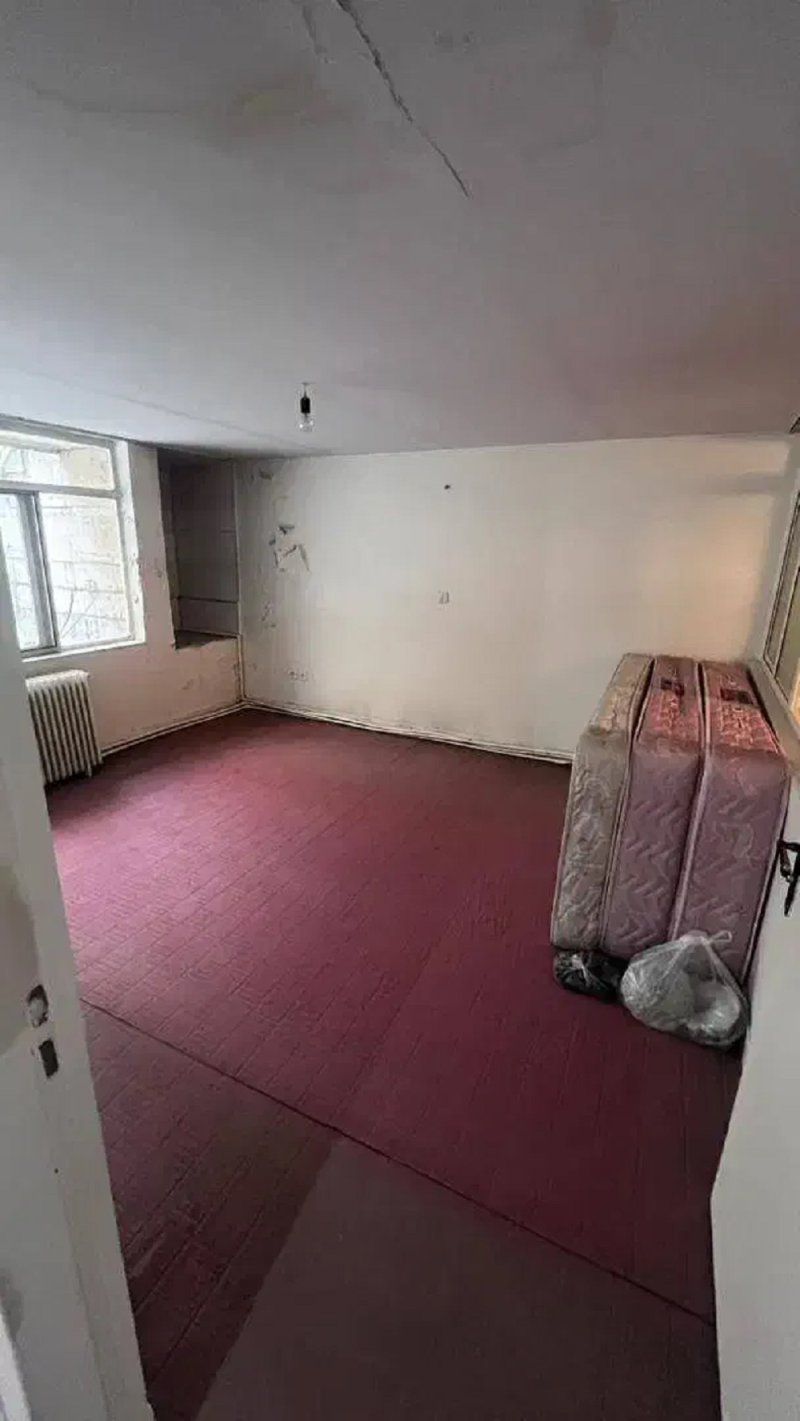 آپارتمان 100 متری دو خوابه در تهرانپارس غربی تهران13978230223