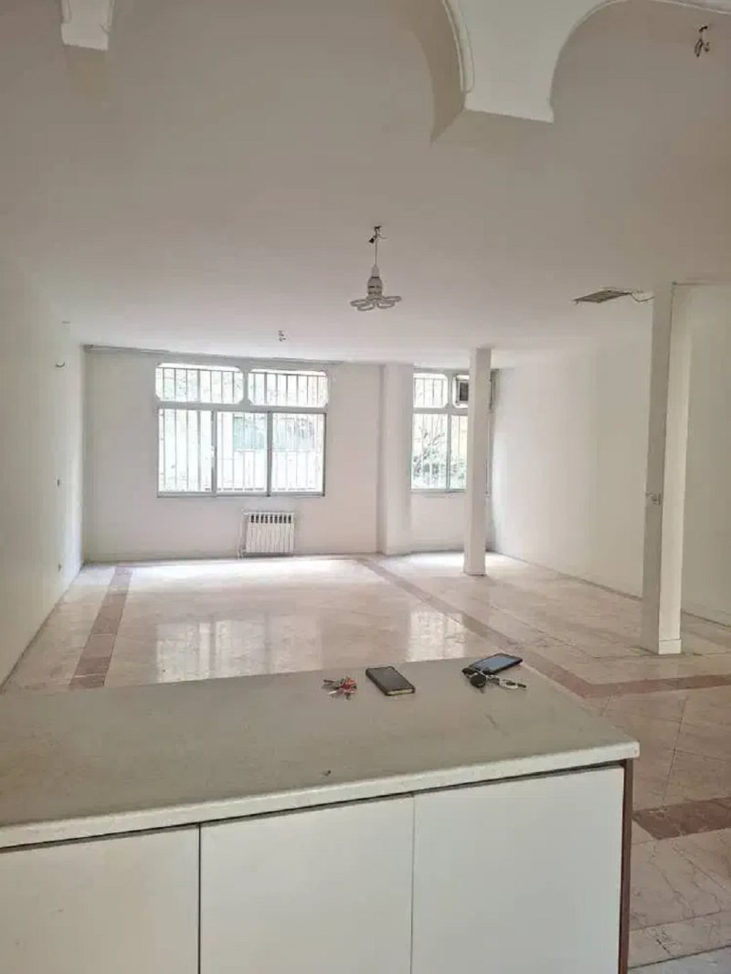 آپارتمان 100 متری دو خوابه در تهرانپارس غربی تهران13975730146