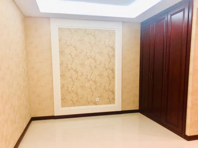 آپارتمان 220 متری سه خوابه در شهران شمالی تهران13971630084