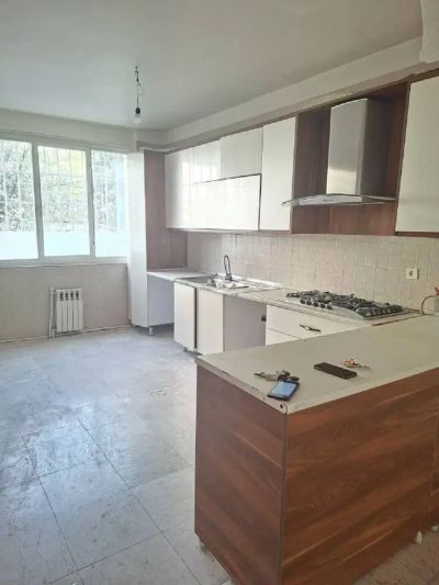 آپارتمان 100 متری دو خوابه در تهرانپارس غربی تهران