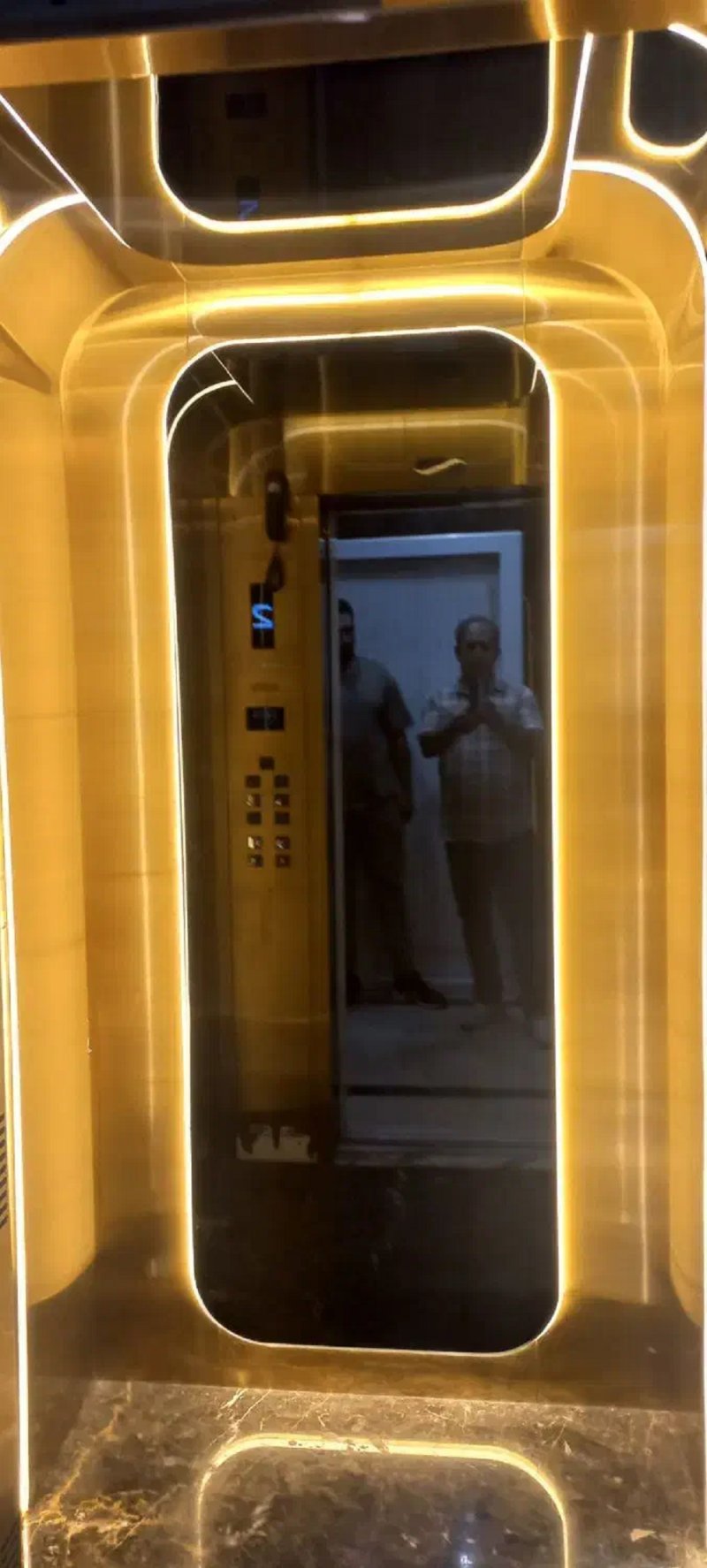 آپارتمان 160 متری سه خوابه در تهرانپارس تهران13974630109