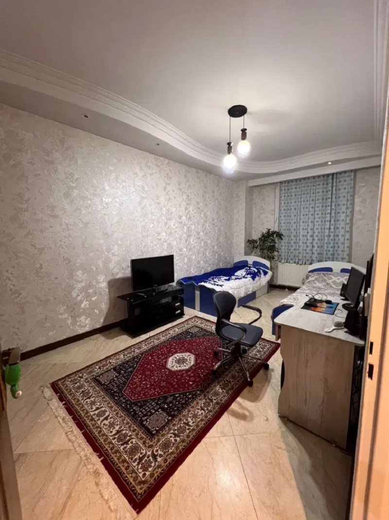 آپارتمان 175 متری سه خوابه در ایران تهران13987830424