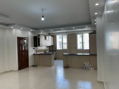 آپارتمان 78 متری دو خوابه در پونک تهران