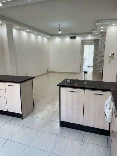 آپارتمان 78 متری دو خوابه در پونک تهران