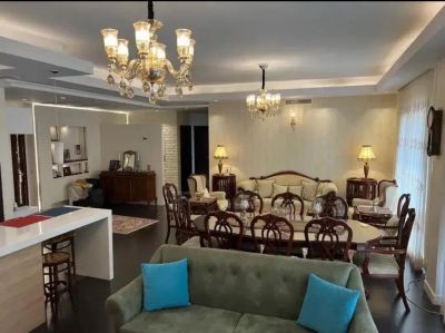 آپارتمان 125 متری دو خوابه در پونک تهران