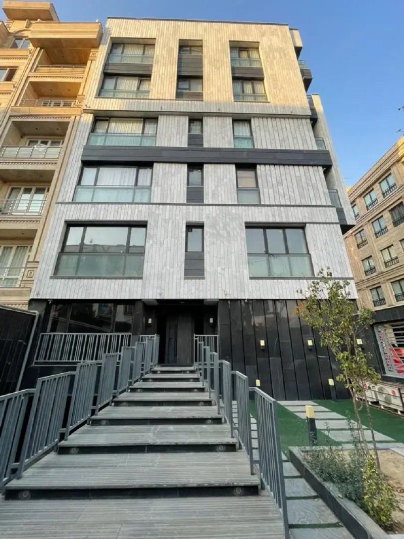 آپارتمان 100 متری دو خوابه در بلوار فردوس تهران13988330443