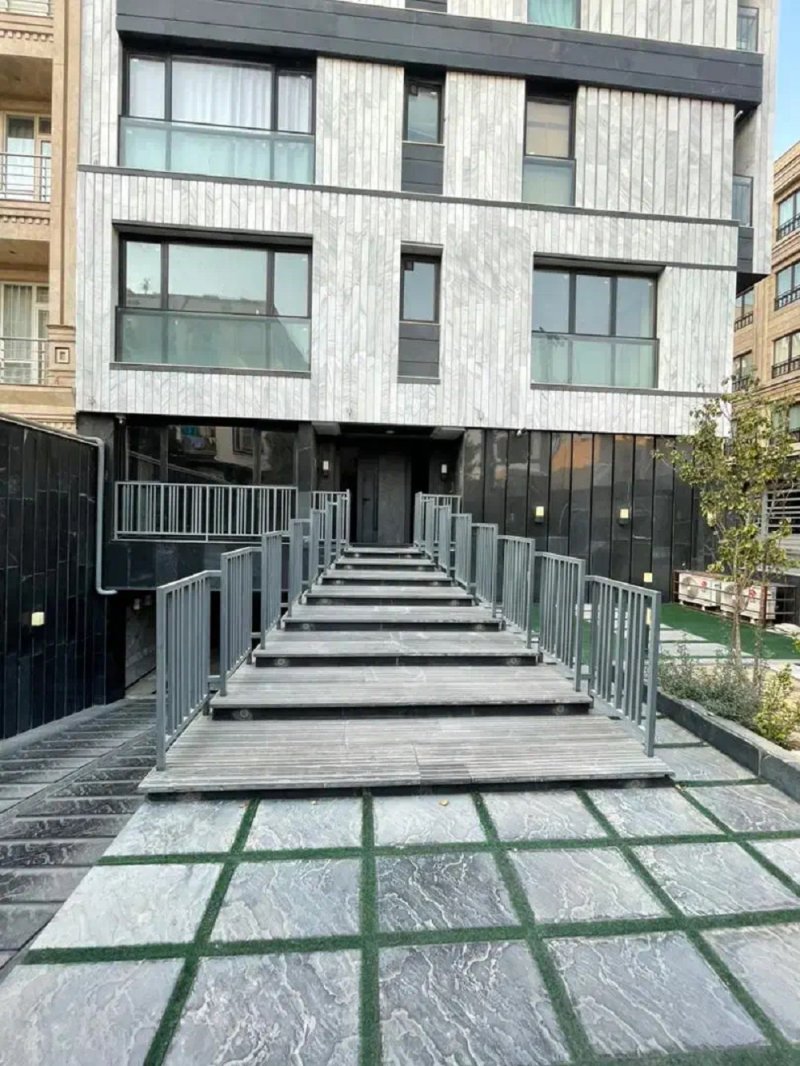 آپارتمان 100 متری دو خوابه در بلوار فردوس تهران13987730415