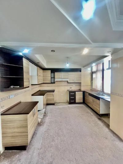 آپارتمان 83 متری دو خوابه در بلوار فردوس تهران