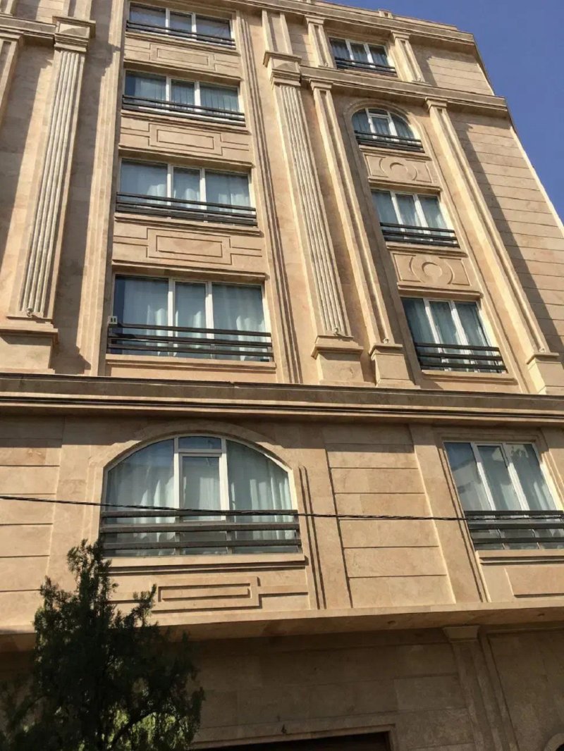 آپارتمان 150 متری سه خوابه در شهرک پرواز تهران13990330482