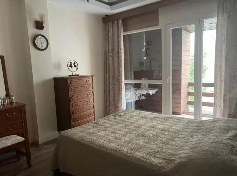 آپارتمان 125 متری دو خوابه در پونک تهران13986330365