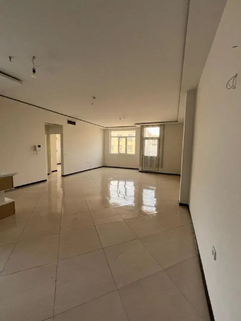 آپارتمان 105 متری دو خوابه در سازمان برنامه جنوبی تهران13992730500