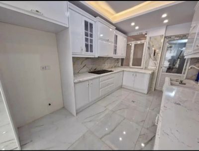 آپارتمان 123 متری سه خوابه در صادقیه تهران