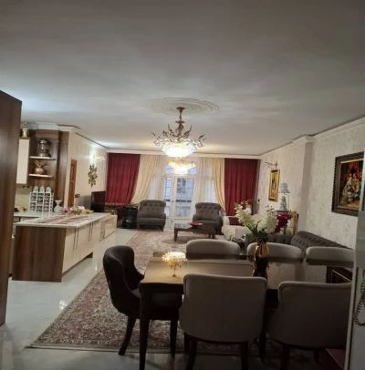 آپارتمان 88 متری دو خوابه در صادقیه تهران