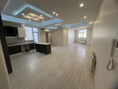 آپارتمان 113 متری دو خوابه در صادقیه تهران