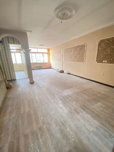 آپارتمان 110 متری دو خوابه در صادقیه تهران