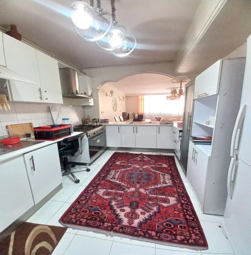 آپارتمان 123 متری دو خوابه در صادقیه تهران14003930654