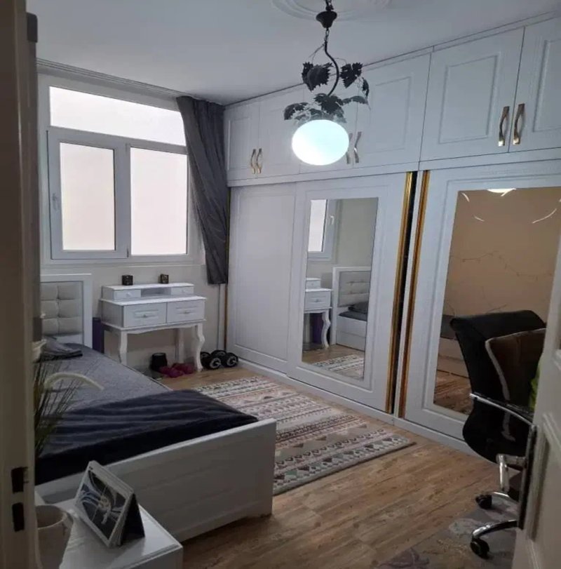 آپارتمان 88 متری دو خوابه در صادقیه تهران14003730650