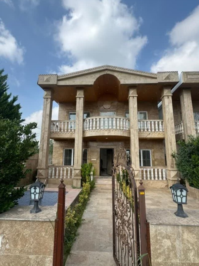 ویلا 230 متری سه خوابه در لسفی جان چمستان13993230505