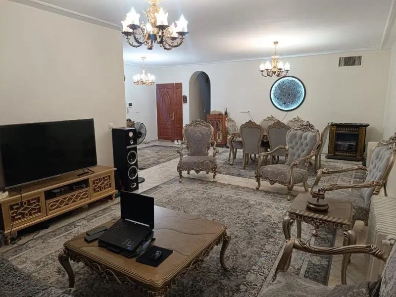 آپارتمان 140 متری دو خوابه در صادقیه تهران13995030519