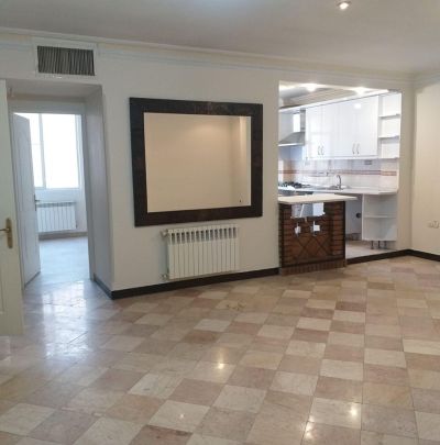 آپارتمان 92 متری دو خوابه در صادقیه تهران