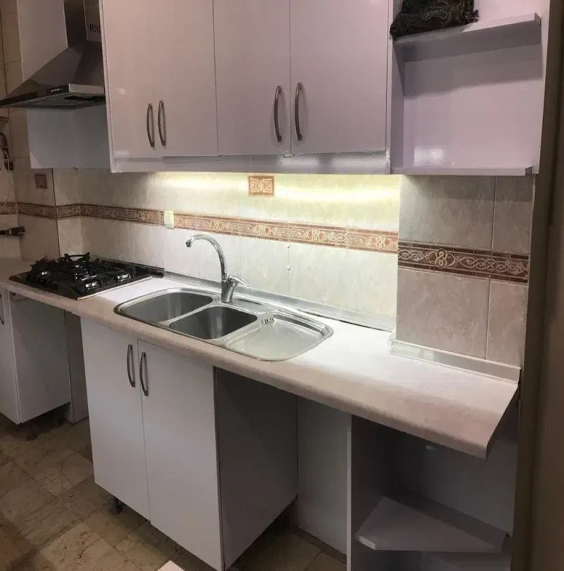 آپارتمان 92 متری دو خوابه در صادقیه تهران14020330848