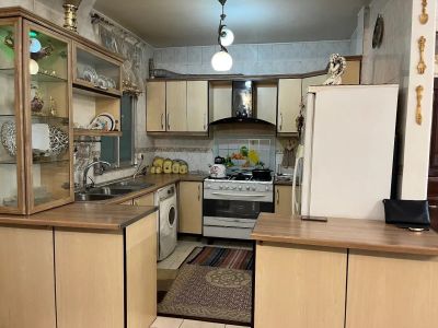 آپارتمان 84 متری دو خوابه در صادقیه تهران