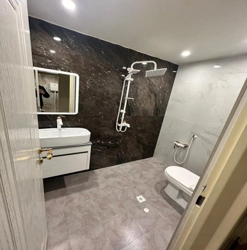 آپارتمان 112 متری دو خوابه در صادقیه تهران14020130843