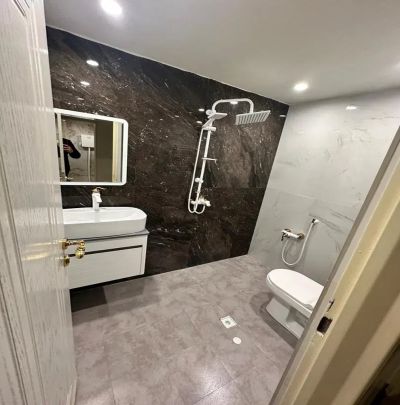 آپارتمان 112 متری دو خوابه در صادقیه تهران