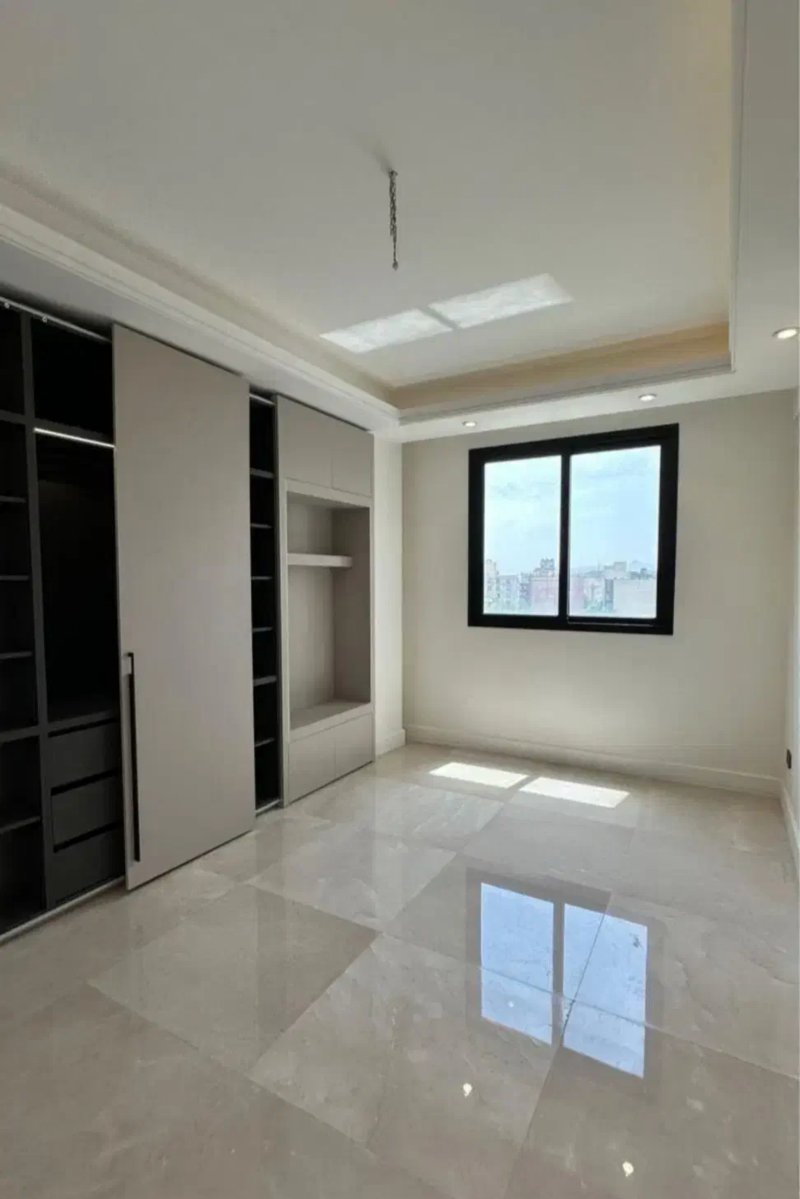 آپارتمان 120 متری دو خوابه در عظیمیه کرج14021230858