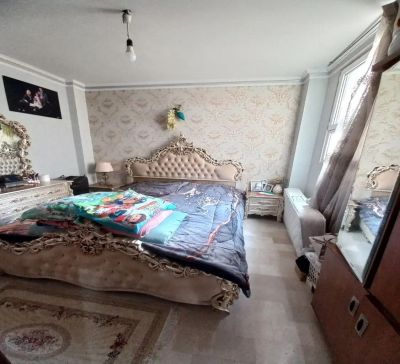 آپارتمان 98 متری دو خوابه در صادقیه تهران