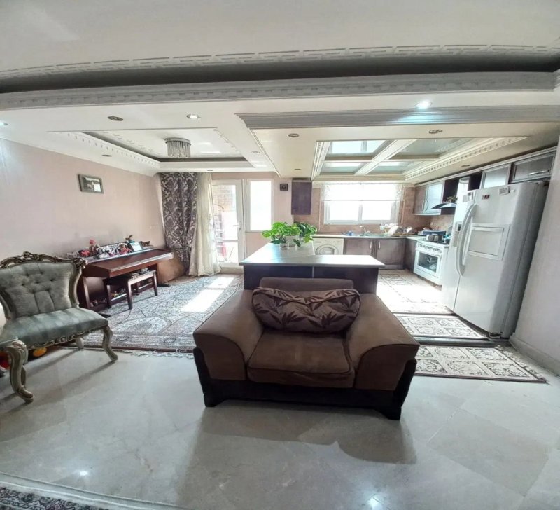 آپارتمان 98 متری دو خوابه در صادقیه تهران14009930726