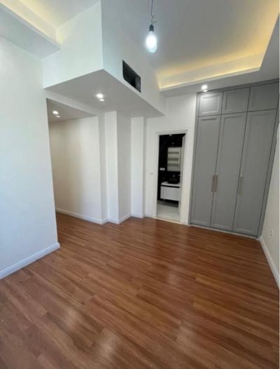 آپارتمان 110 متری دو خوابه در پونک تهران