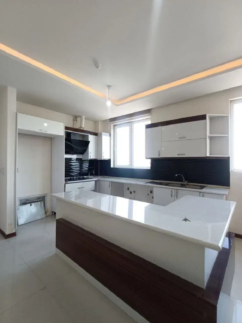 آپارتمان 92 متری دو خوابه در الهیه مشهد14010330734