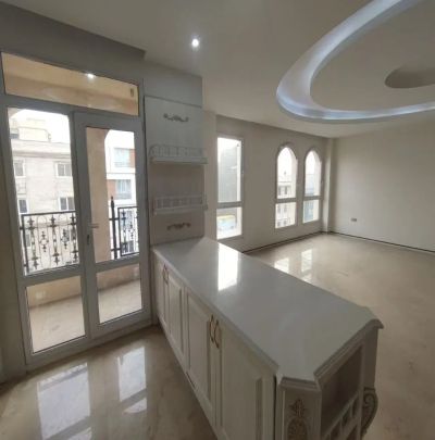 آپارتمان 140 متری دو خوابه در صادقیه تهران