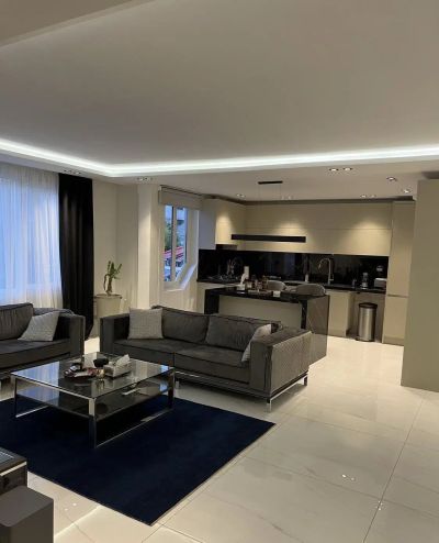 آپارتمان 105 متری دو خوابه در میدان کاج تهران