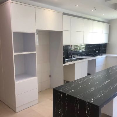 آپارتمان 95 متری دو خوابه در دریاچه تهران