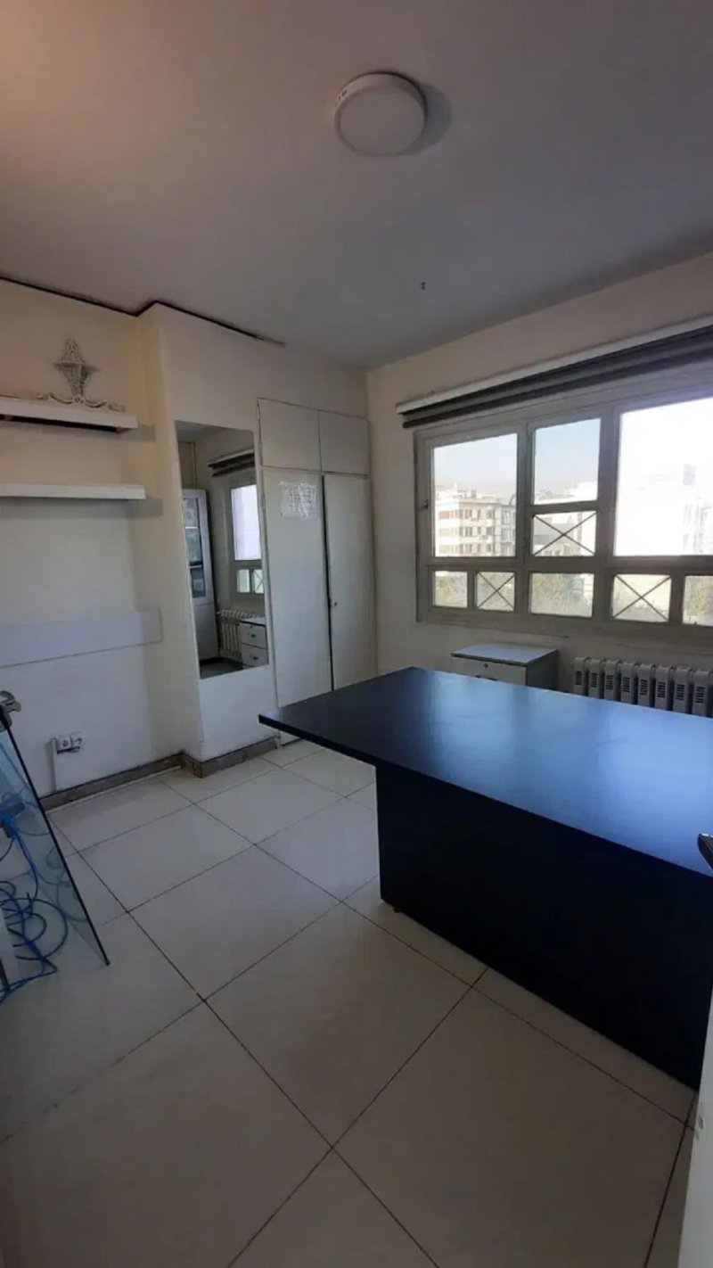 اداری 75 متری سه خوابه در شهرک غرب تهران14031931039